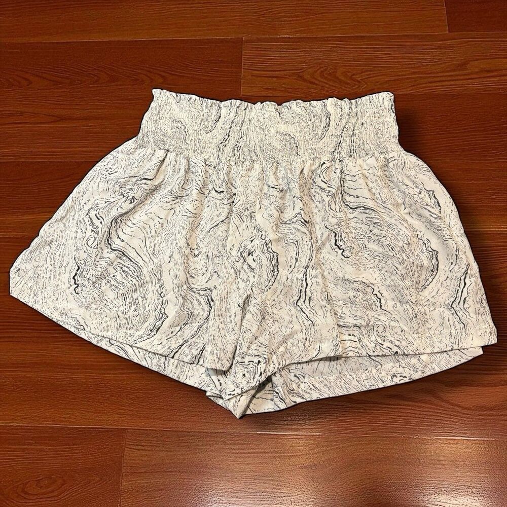 TCEC Women’s Shorts Size L Marble Print Smocked Waist High Rise Casual Lounge